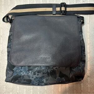 COACH F59301 Charles Blue Floral Hawaiian Print Small Messenger Bag EUC